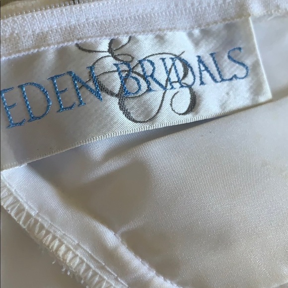 Wedding dress - Picture 6 of 6